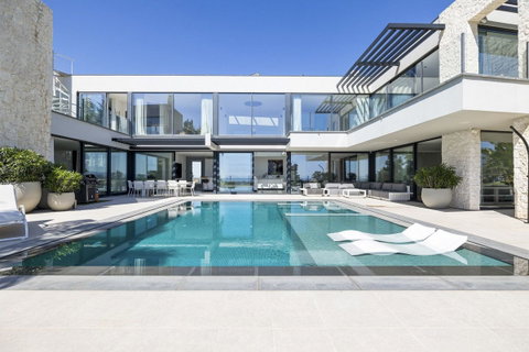 Detached Villa in Benahavís, Costa del Sol – 5 beds – 4950000 € - photo 5 of 42