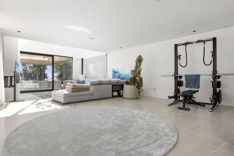Detached Villa in Benahavís, Costa del Sol – 5 beds – 4950000 € - photo 8 of 42