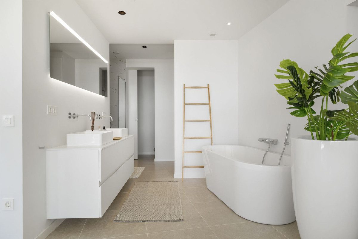 Detached Villa in Benahavís, Costa del Sol – 5 beds – 4950000 € - photo 19 of 42