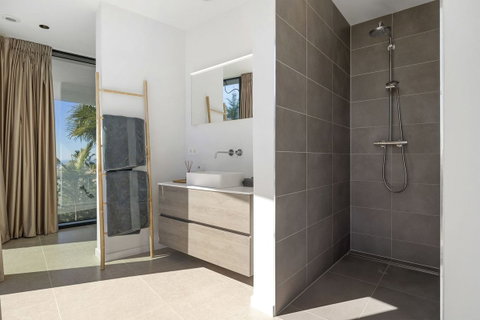 Detached Villa in Benahavís, Costa del Sol – 5 beds – 4950000 € - photo 28 of 42