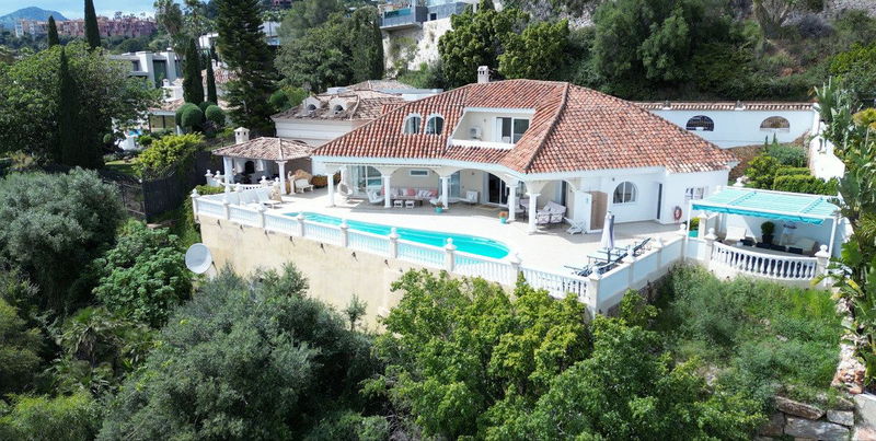 Detached Villa in Benahavís, Costa del Sol – 6 beds – 2850000 €