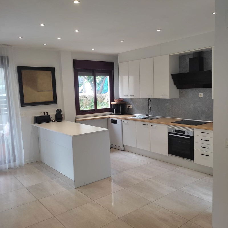 Detached Villa in Estepona, Costa del Sol – 5 beds – 650000 €