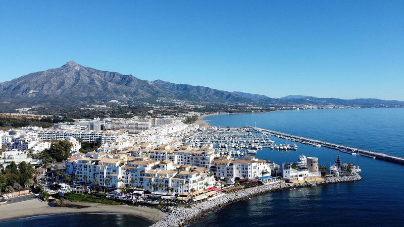 Middle Floor Apartment in Marbella, Costa del Sol – 1 beds – 349000 €