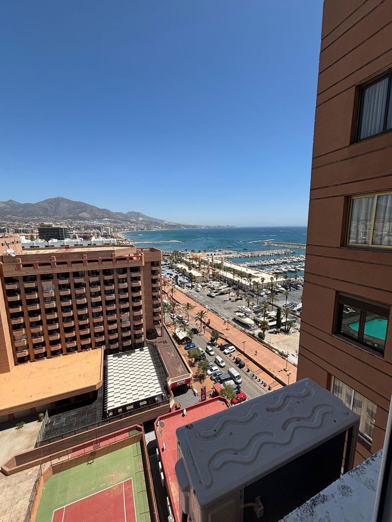 Middle Floor Apartment in Fuengirola, Costa del Sol – 1 beds – 285000 €