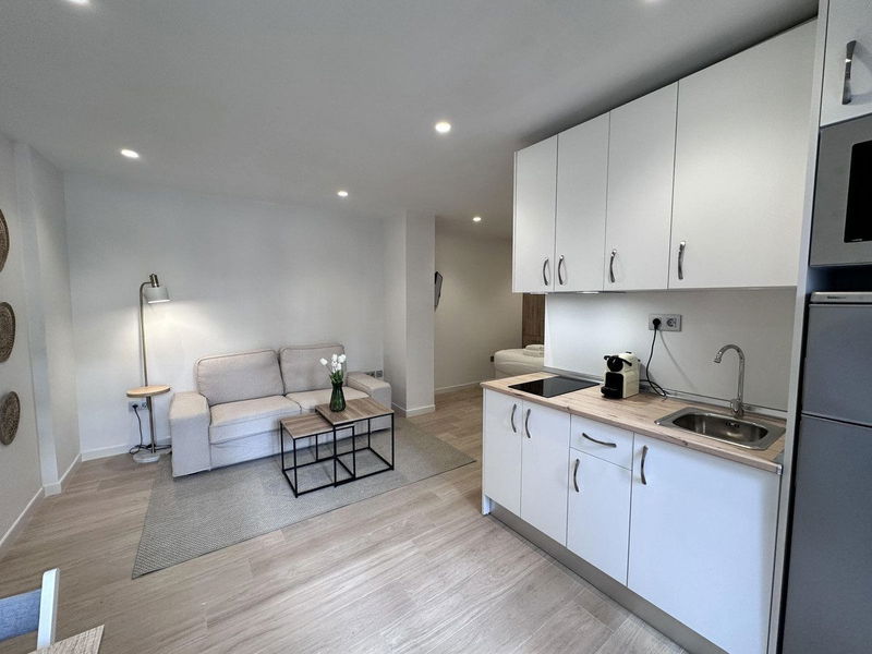 Middle Floor Studio in Marbella, Costa del Sol – 0 beds – 270000 €