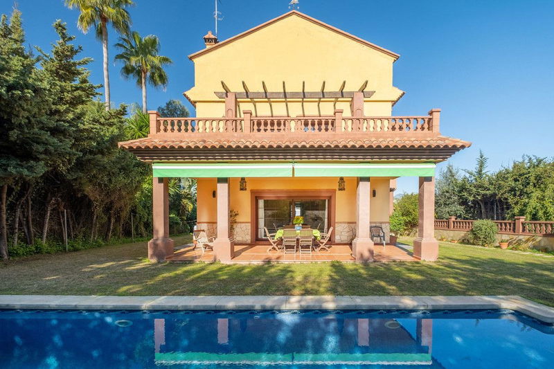 Detached Villa in Marbella, Costa del Sol – 6 beds – 2700000 €