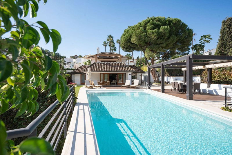 Detached Villa in Marbella, Costa del Sol – 3 beds – 2995000 €