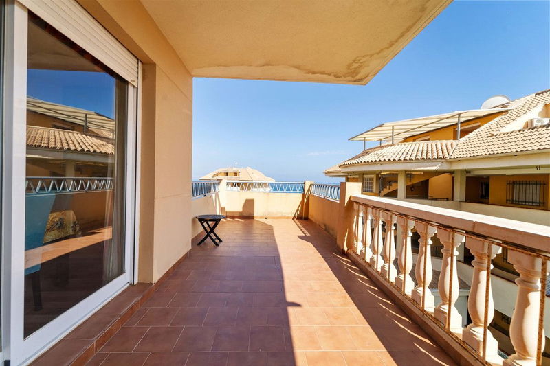 Middle Floor Apartment in Fuengirola, Costa del Sol – 3 beds – 480000 €