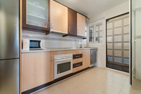 Middle Floor Apartment in Fuengirola, Costa del Sol – 3 beds – 480000 € - photo 8 of 29