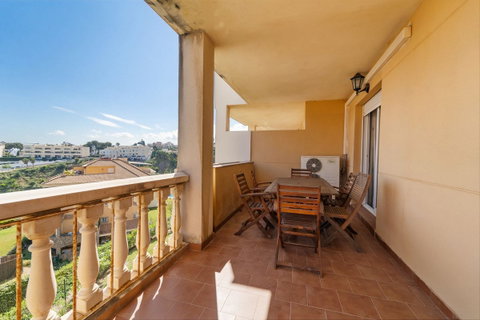 Middle Floor Apartment in Fuengirola, Costa del Sol – 3 beds – 480000 € - photo 15 of 29