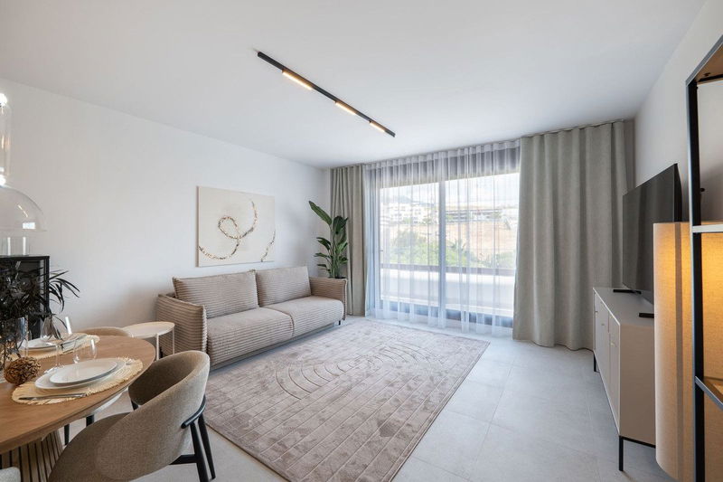 Middle Floor Apartment in Estepona, Costa del Sol – 2 beds – 595000 €