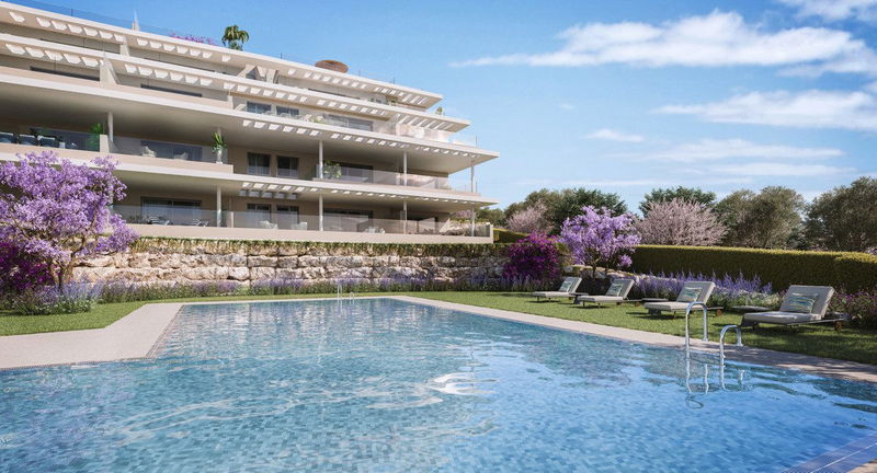 Middle Floor Apartment in Estepona, Costa del Sol – 2 beds – 449000 €