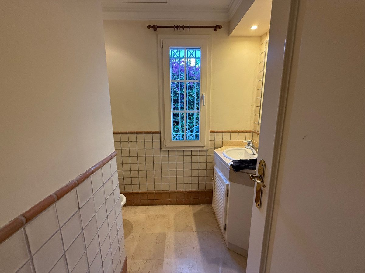 Detached Villa in Torremolinos, Costa del Sol – 5 beds – 1800000 € - photo 4 of 15