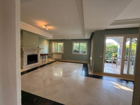 Detached Villa in Torremolinos, Costa del Sol – 5 beds – 1800000 € - photo 11 of 15