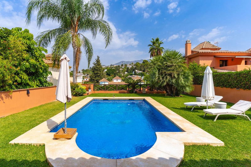 Detached Villa in Mijas, Costa del Sol – 4 beds – 1399000 €