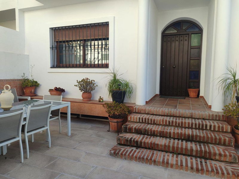 Townhouse in Estepona, Costa del Sol – 4 beds – 1166550 €
