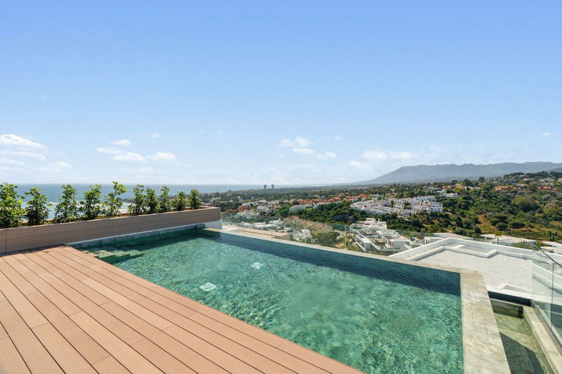 Penthouse Duplex in Marbella, Costa del Sol – 3 beds – 1990000 €