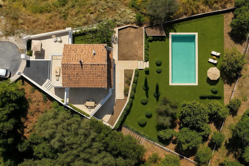 Detached Villa in Marbella, Costa del Sol – 3 beds – 990000 €