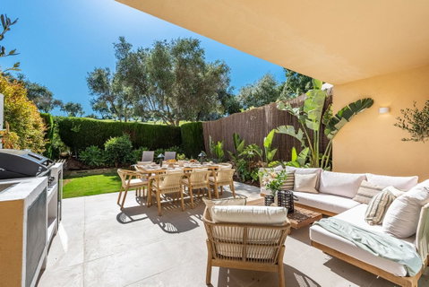 Townhouse in Marbella, Costa del Sol – 4 beds – 899000 € - photo 2 of 30