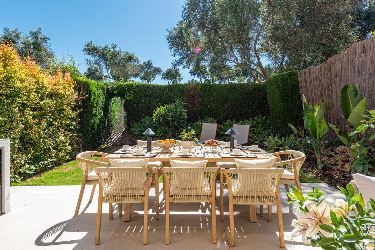Townhouse in Marbella, Costa del Sol – 4 beds – 899000 € - photo 11 of 30