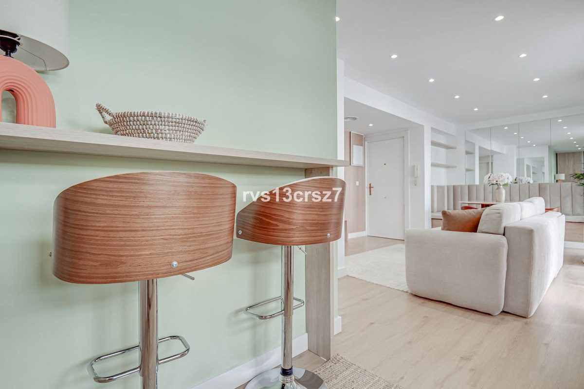 Middle Floor Apartment in Marbella, Costa del Sol – 2 beds – 649000 € - photo 3 of 25