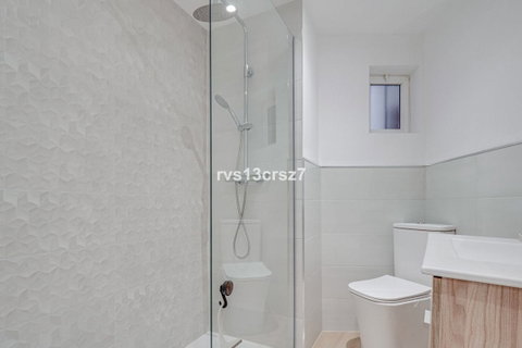 Middle Floor Apartment in Marbella, Costa del Sol – 2 beds – 649000 € - photo 11 of 25