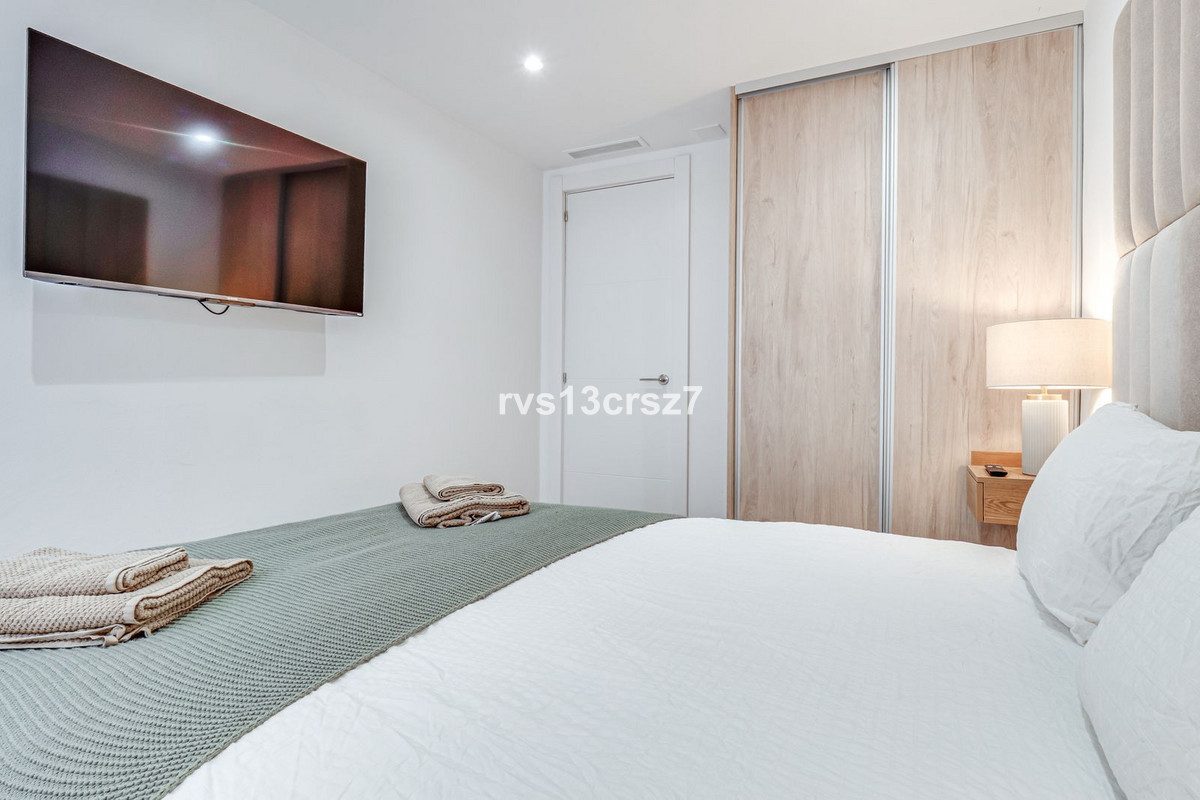 Middle Floor Apartment in Marbella, Costa del Sol – 2 beds – 649000 € - photo 14 of 25