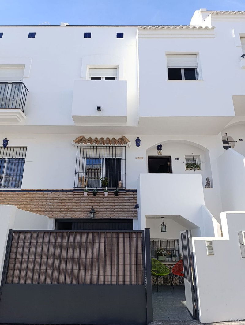 Townhouse in Fuengirola, Costa del Sol – 3 beds – 549000 €