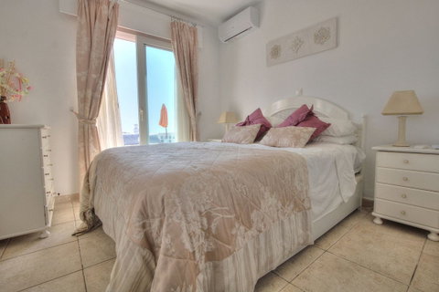 Detached Villa in Mijas, Costa del Sol – 4 beds – 995000 € - photo 16 of 26