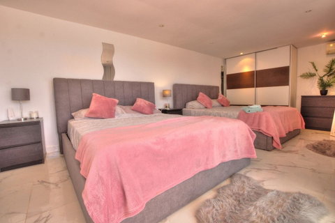 Detached Villa in Mijas, Costa del Sol – 4 beds – 995000 € - photo 24 of 26