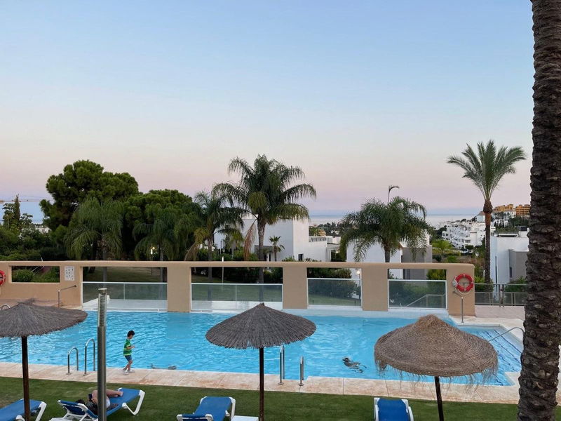 Ground Floor Apartment in Estepona, Costa del Sol – 2 beds – 350000 €