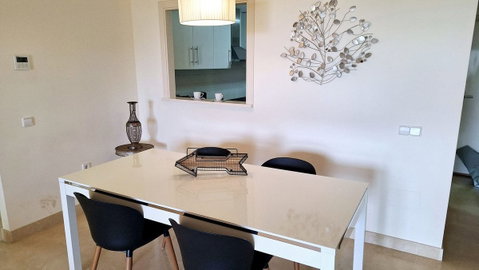 Middle Floor Apartment in Torremolinos, Costa del Sol – 2 beds – 350000 € - photo 9 of 25