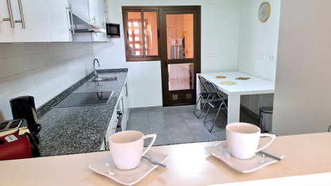 Middle Floor Apartment in Torremolinos, Costa del Sol – 2 beds – 350000 € - photo 10 of 25