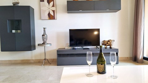 Middle Floor Apartment in Torremolinos, Costa del Sol – 2 beds – 350000 € - photo 11 of 25