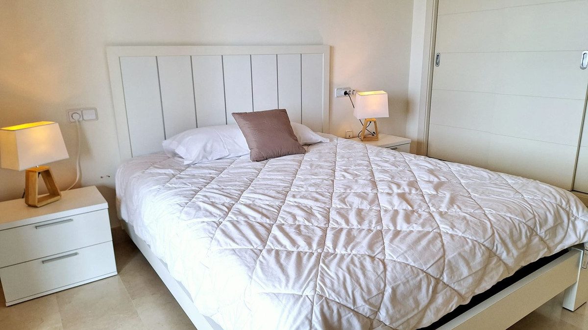 Middle Floor Apartment in Torremolinos, Costa del Sol – 2 beds – 350000 € - photo 13 of 25