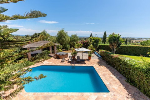 Detached Villa in Benahavís, Costa del Sol – 5 beds – 5250000 € - photo 4 of 56