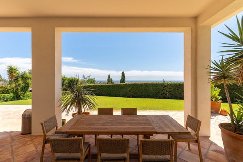 Detached Villa in Benahavís, Costa del Sol – 5 beds – 5250000 € - photo 12 of 56