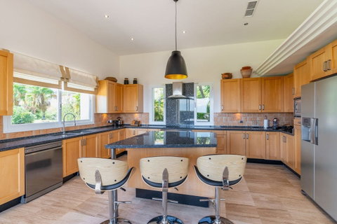 Detached Villa in Benahavís, Costa del Sol – 5 beds – 5250000 € - photo 17 of 56