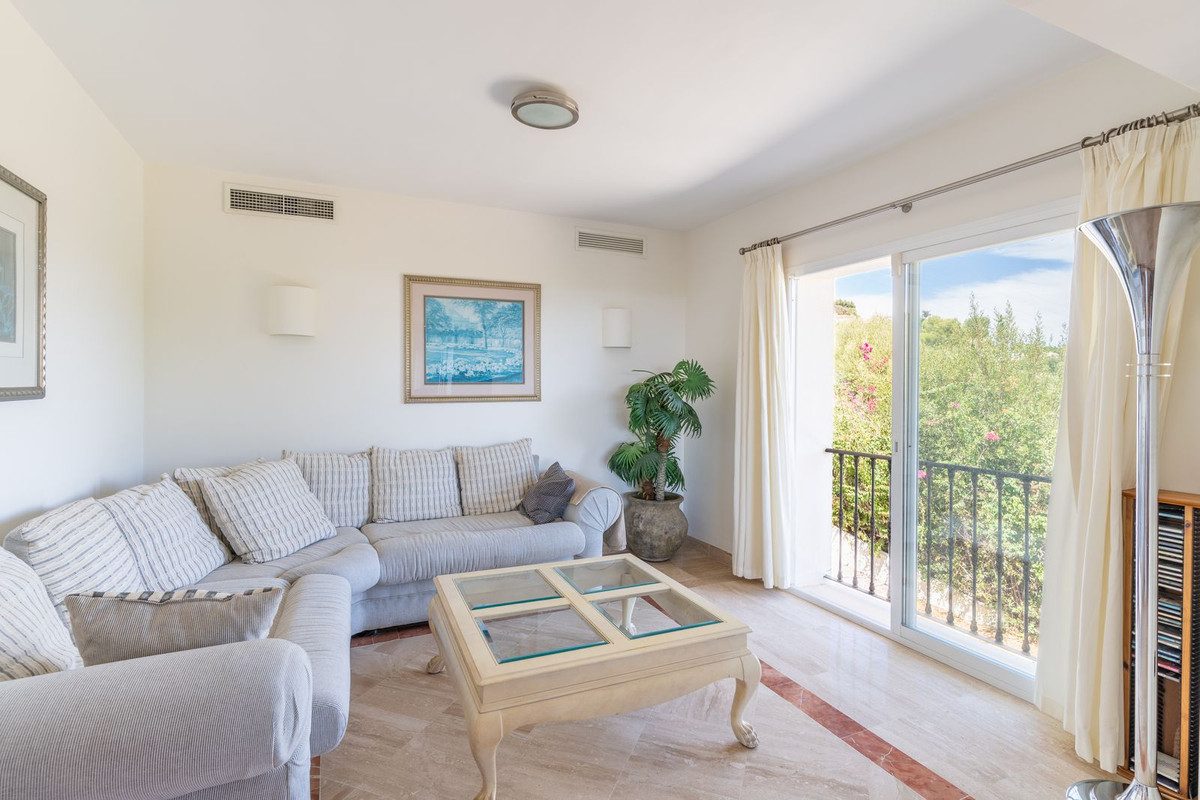 Detached Villa in Benahavís, Costa del Sol – 5 beds – 5250000 € - photo 27 of 56