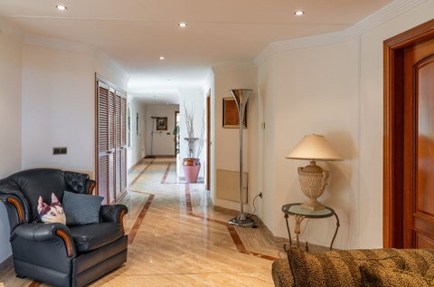 Detached Villa in Benahavís, Costa del Sol – 5 beds – 5250000 € - photo 28 of 56