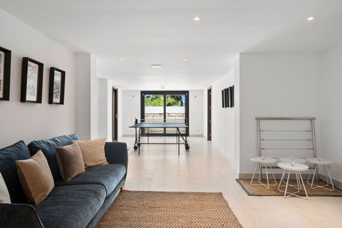 Detached Villa in Marbella, Costa del Sol – 4 beds – 2990000 € - photo 29 of 45