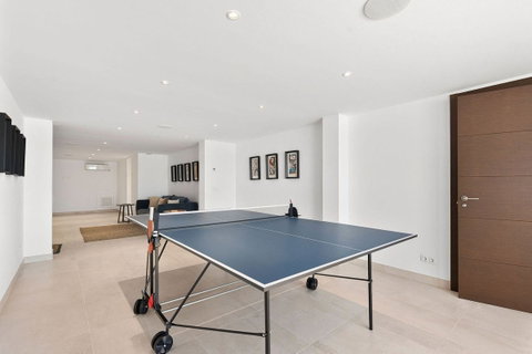 Detached Villa in Marbella, Costa del Sol – 4 beds – 2990000 € - photo 30 of 45
