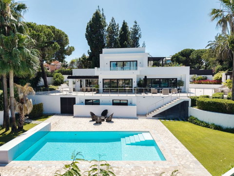 Detached Villa in Marbella, Costa del Sol – 4 beds – 2990000 € - photo 40 of 45
