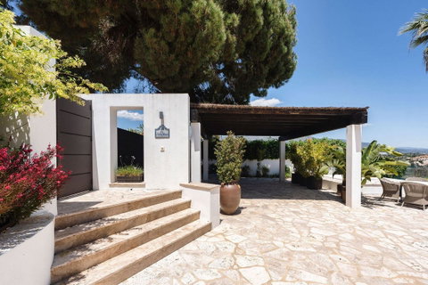 Detached Villa in Marbella, Costa del Sol – 4 beds – 2990000 € - photo 42 of 45