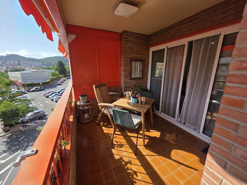 Middle Floor Apartment in Málaga, Costa del Sol – 4 beds – 525000 €