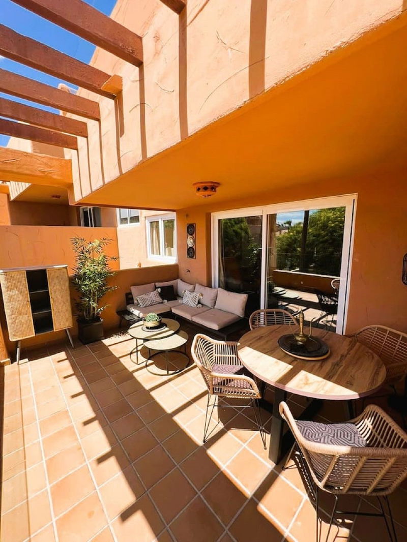 Middle Floor Apartment in Marbella, Costa del Sol – 2 beds – 398500 €