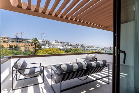 Middle Floor Apartment in Estepona, Costa del Sol – 3 beds – 690000 € - photo 8 of 25