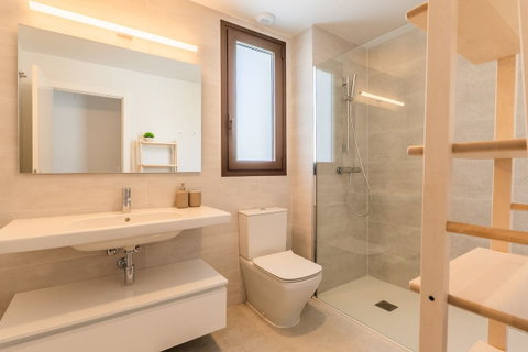Middle Floor Apartment in Estepona, Costa del Sol – 3 beds – 690000 € - photo 12 of 25