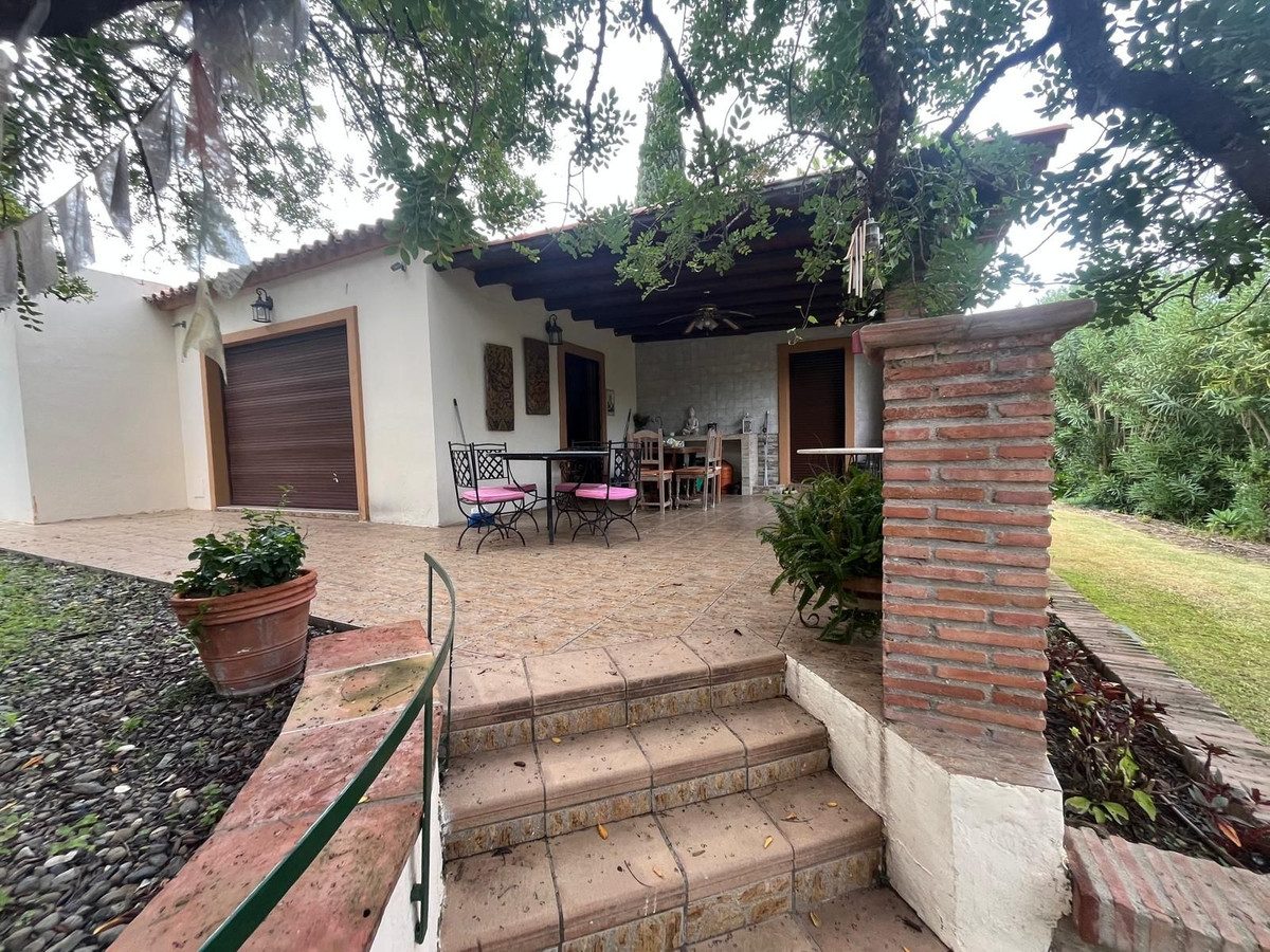 Finca – Cortijo in Estepona, Costa del Sol – 2 beds – 550000 € - photo 2 of 18