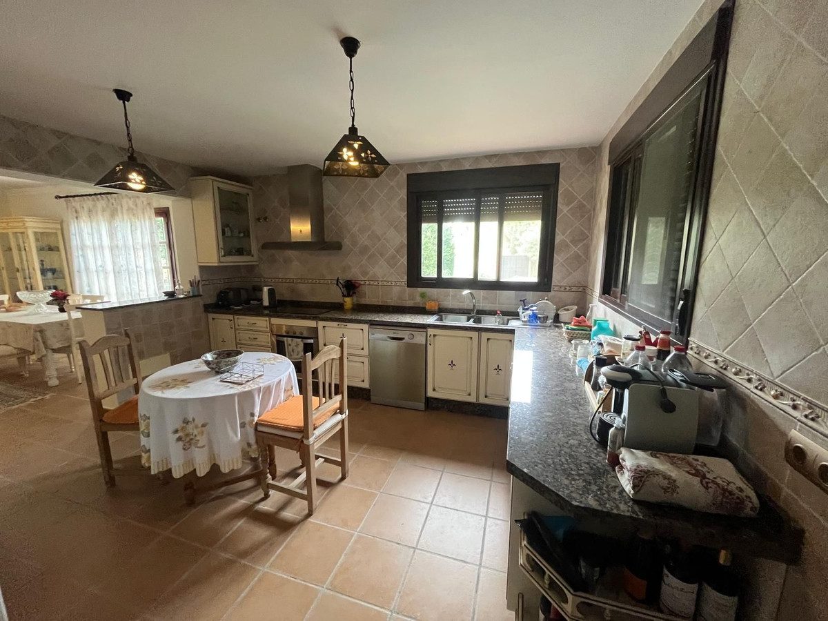 Finca – Cortijo in Estepona, Costa del Sol – 2 beds – 550000 € - photo 4 of 18